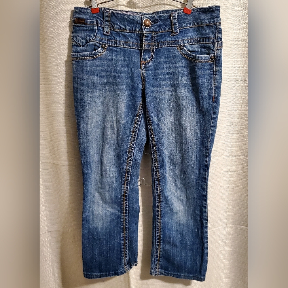 (4/$20) Manager Capris Womens